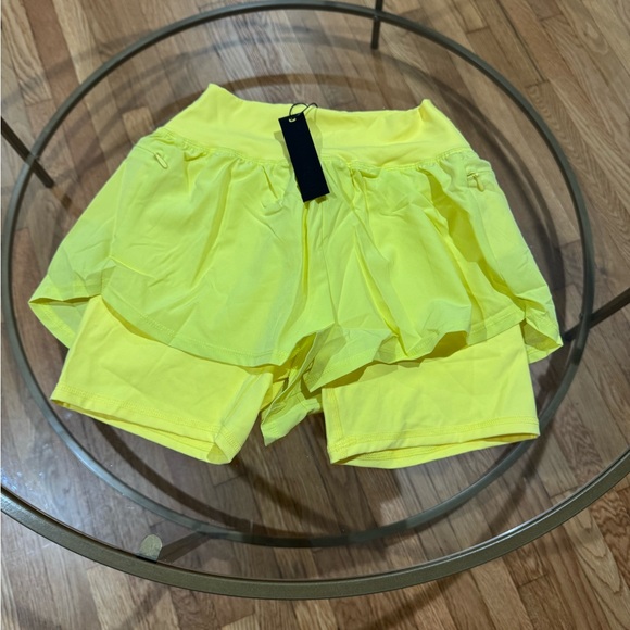 oner active unified double layer shorts in lemon yellow - Picture 7 of 9